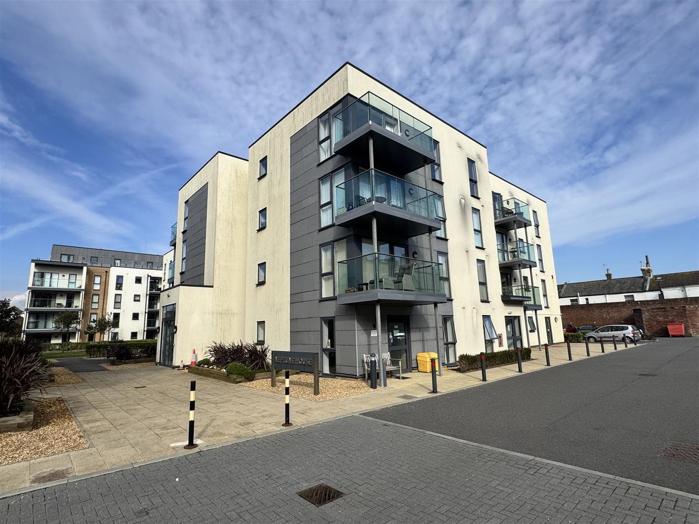 Heene Road, Worthing, BN11 3FA